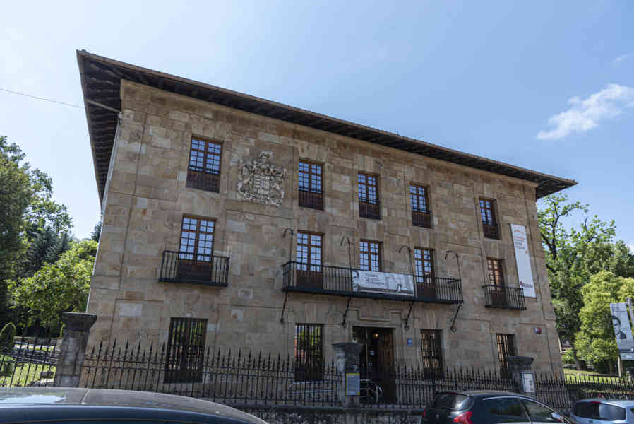 Vizcaya - Gernika-Lumo 17 - Euskal Herria Museoa.jpg